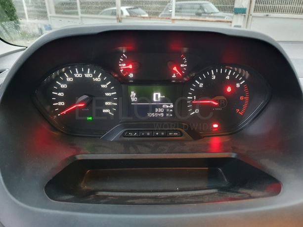 Peugeot Partner · Ano 2019