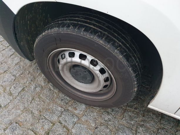 Peugeot Partner · Ano 2019