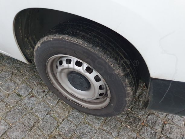 Peugeot Partner · Ano 2019