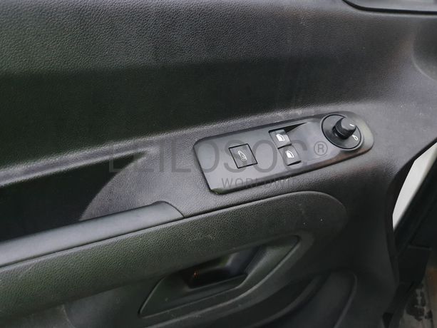 Peugeot Partner · Ano 2019