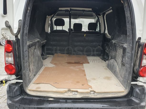 Peugeot Partner · Ano 2017