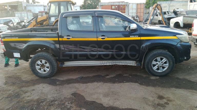 Toyota Hilux · Ano 2013