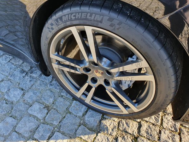 Porsche Panamera S Hybrid · Ano 2012