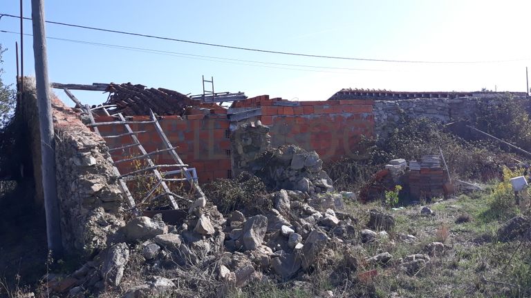 Moradia (Ruínas) + Terreno · Tomar
