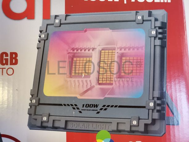 Foco Led e Painel Solar