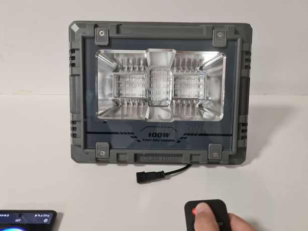 Foco Led e Painel Solar