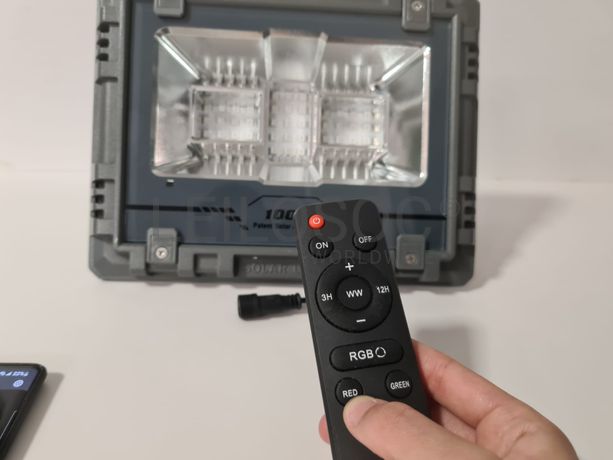 Foco Led e Painel Solar