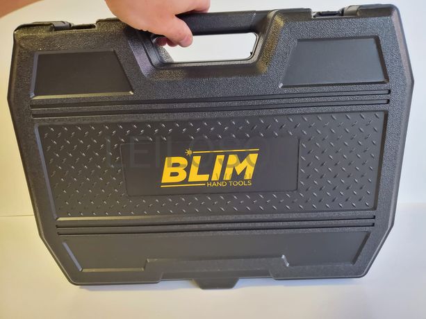 Caixa Ferramentas com Ferramentas