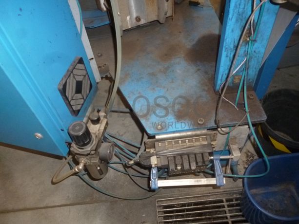 Lotes 12 a 43 - Máquinas Têxteis e Equipamentos