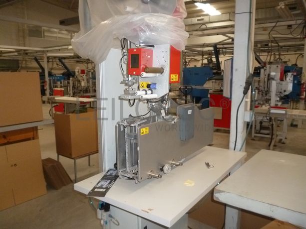 Lotes 12 a 43 - Máquinas Têxteis e Equipamentos