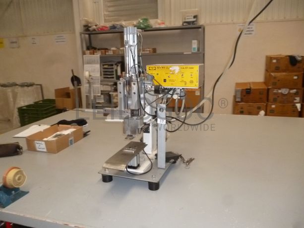 Máquina pregar pino/cabide