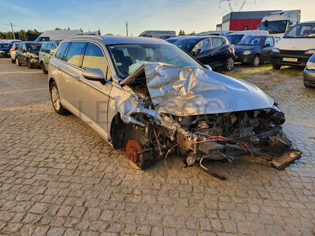 Volkswagen Passat · Ano 2016