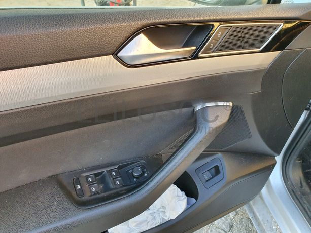 Volkswagen Passat · Ano 2016