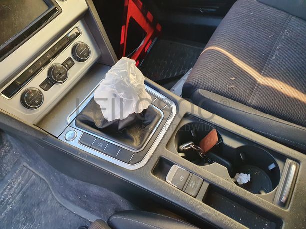 Volkswagen Passat · Ano 2016