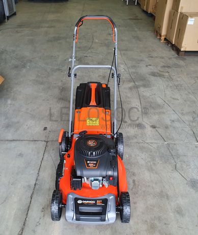 MÁQUINA CORTAR RELVA