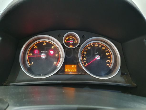 Opel Astra 1.7 CDTI · Ano 2008