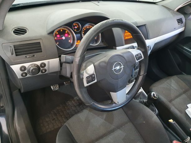 Opel Astra 1.7 CDTI · Ano 2008