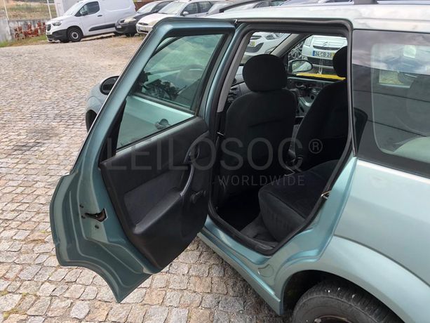 Ford Focus · Ano 2000