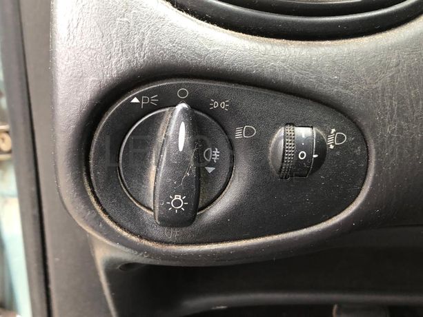 Ford Focus · Ano 2000