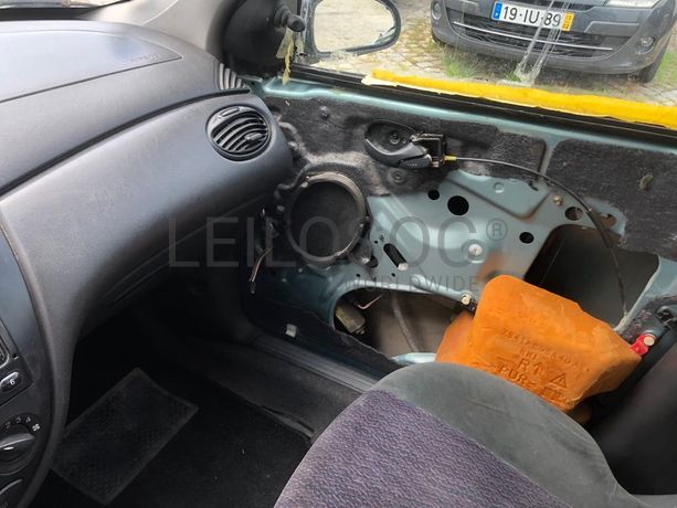 Ford Focus · Ano 2000