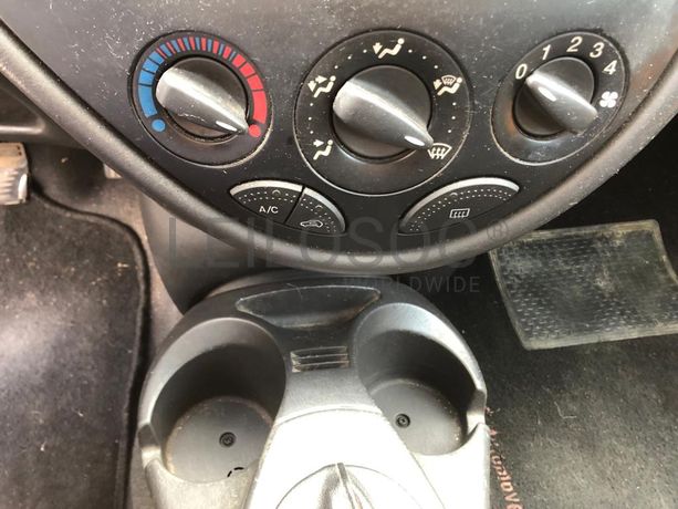 Ford Focus · Ano 2000