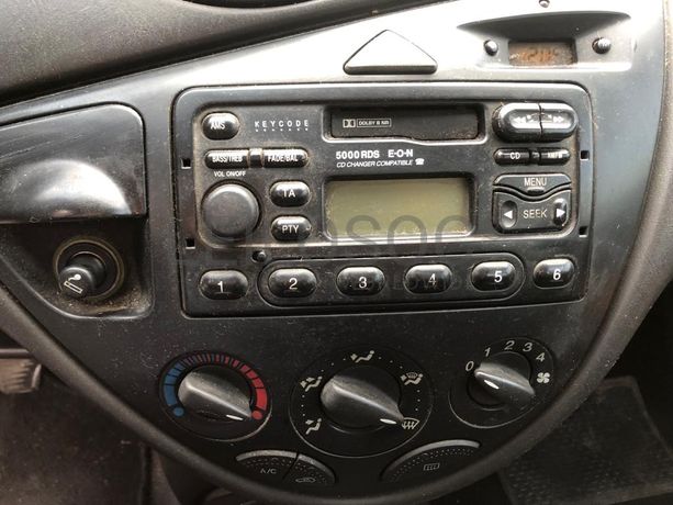 Ford Focus · Ano 2000