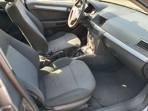 Opel Astra · Ano 2005