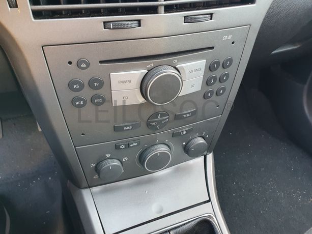 Opel Astra · Ano 2005