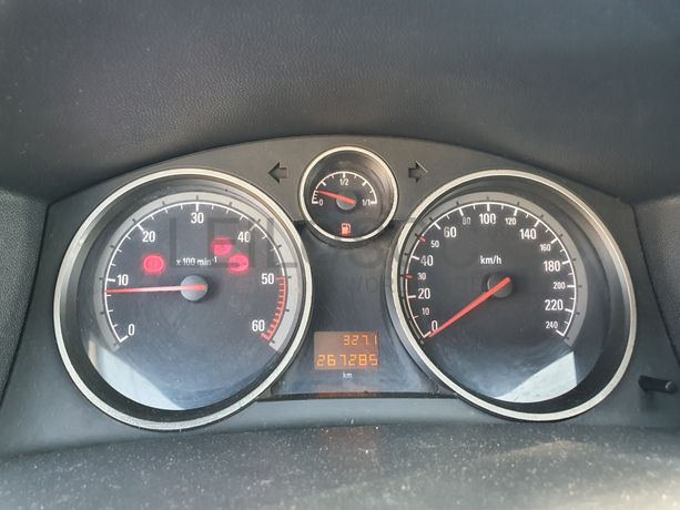 Opel Astra · Ano 2005