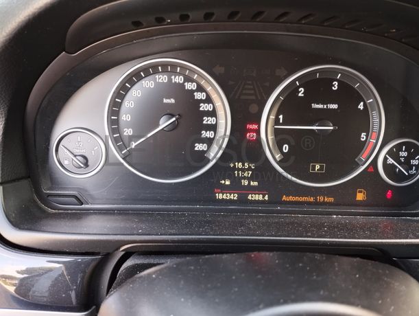 BMW 520D · Ano 2011