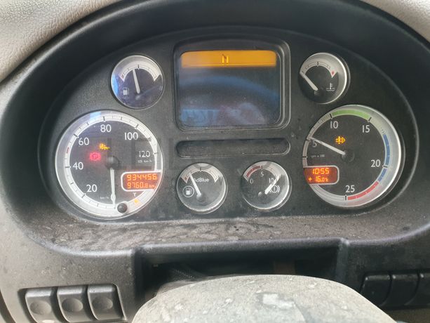 Porta Máquinas DAF CF 85.460 · Ano 2011