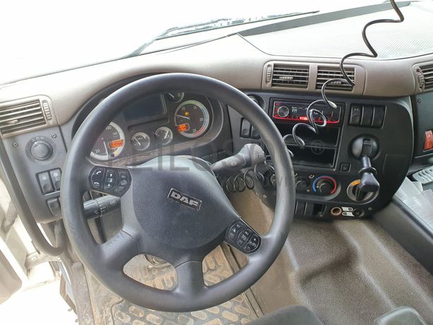 Porta Máquinas DAF CF 85.460 · Ano 2011