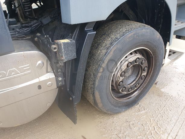 Porta Máquinas DAF CF 85.460 · Ano 2011