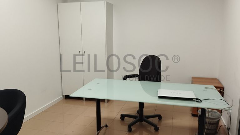 Mobiliário Escritório · Material Informático