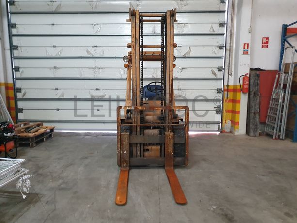 Empilhador Komatsu FD30-7