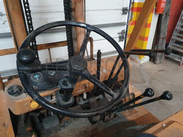 Empilhador Komatsu FD30-7