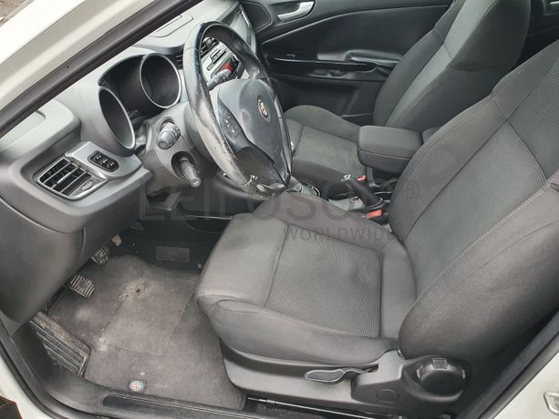 Alfa Romeu Giulietta · Ano 2011