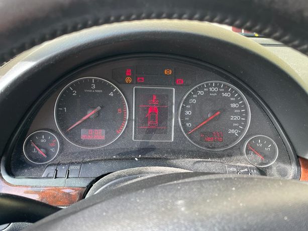 Audi A4 1.9TDI · Ano 2002