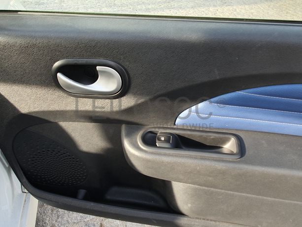 Renault Twingo · Ano 2011