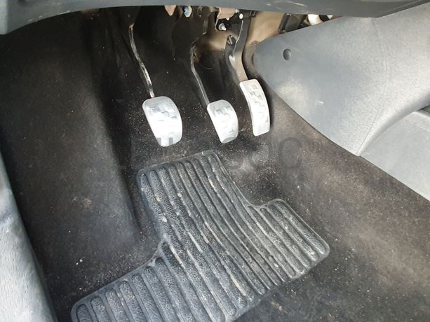 Renault Twingo · Ano 2011