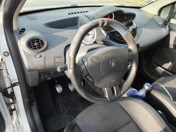 Renault Twingo · Ano 2011