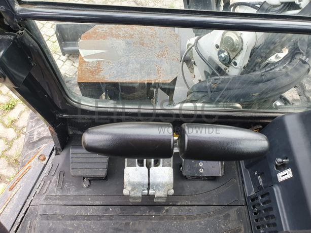 Giratória Yanmar Vio57