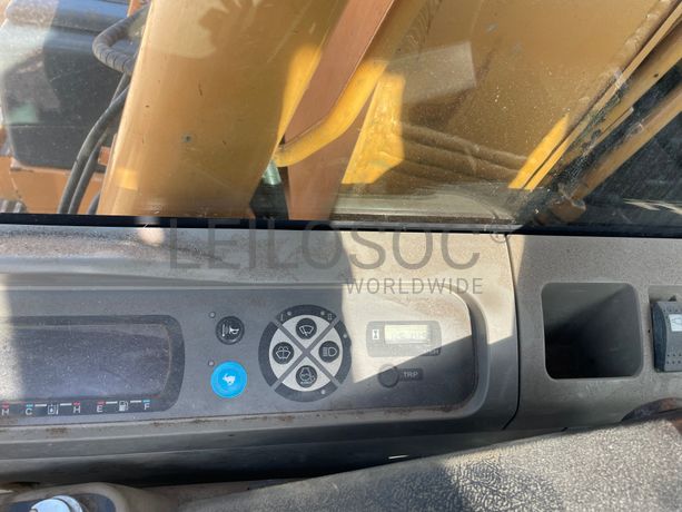 Giratória Case CX 130 B