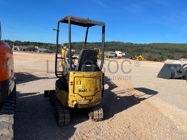 Mini Giratória Komatsu PC14R