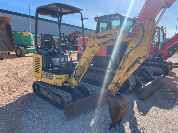 Mini Giratória Komatsu PC14R