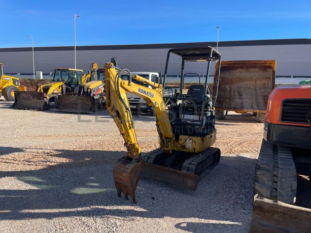 Mini Giratória Komatsu PC14R