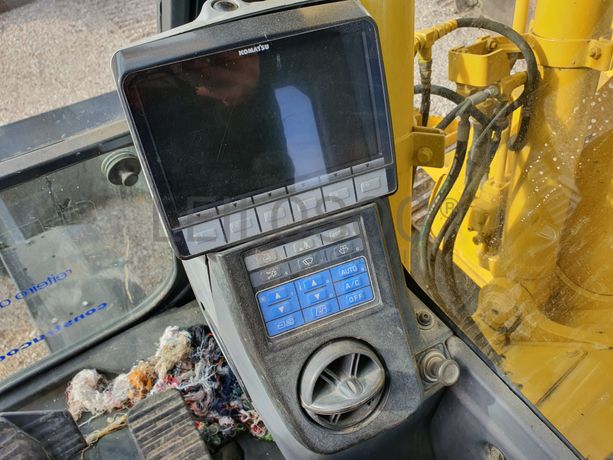 Giratória Komatsu PC138US-8