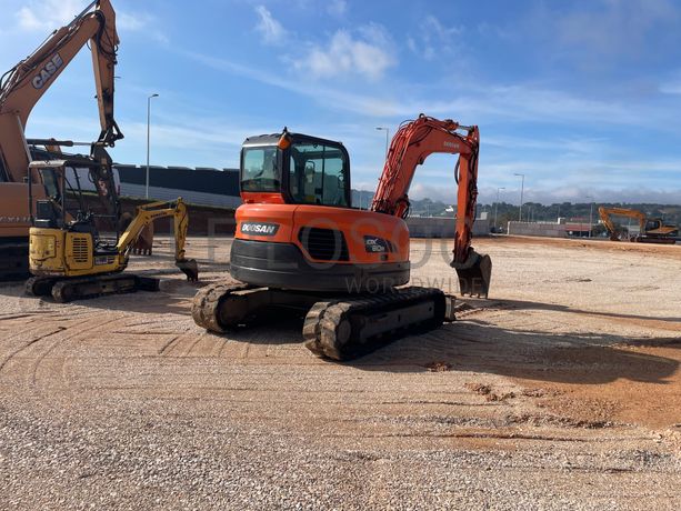 Giratória Doosan DX 80 R