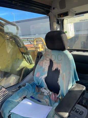 Giratória Komatsu PC 340 NLC-7EO