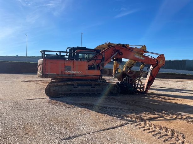 Giratória Doosan DX 225 NLC